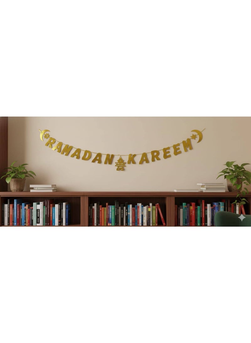 مجموعة 2 قطعة 🌙⭐🕌 | زينة جولد كلمة "رمضان كريم" | ديكور أنيق للبيت، التراث أو المحلات